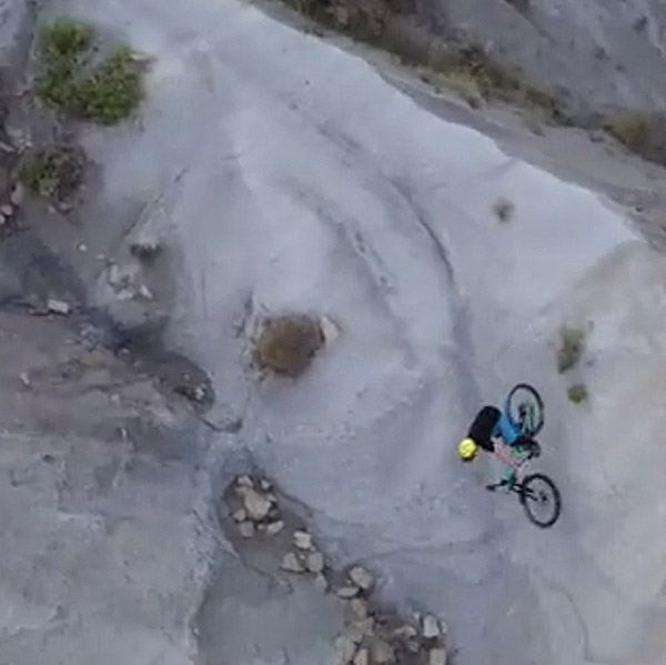 Vidéo: Dim Tordo en drone sur les singles nissarts Vidéo: Dim Tordo en drone sur les singles nissarts