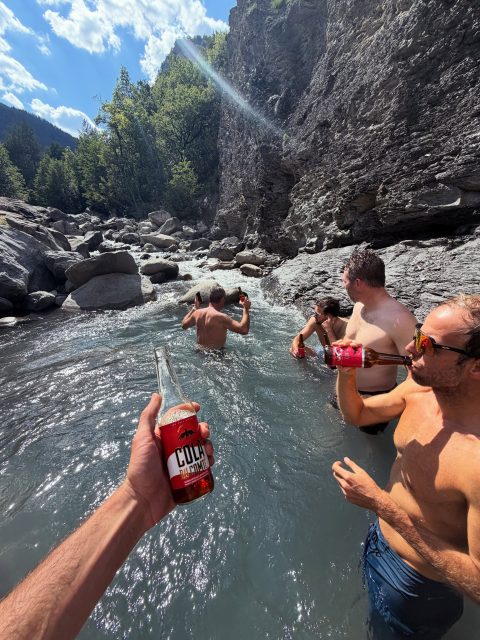 Summer Post-Ride Ritual 
@1001sentiers X @biereducomte 
É viva 🦅