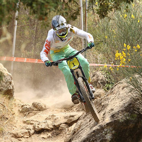 DH de Peille 2017: Thibaut Daprela a survolé la piste mythique