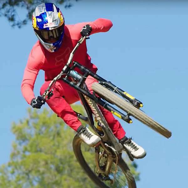 Vidéo: Loïc Bruni, le fun avant la tempête