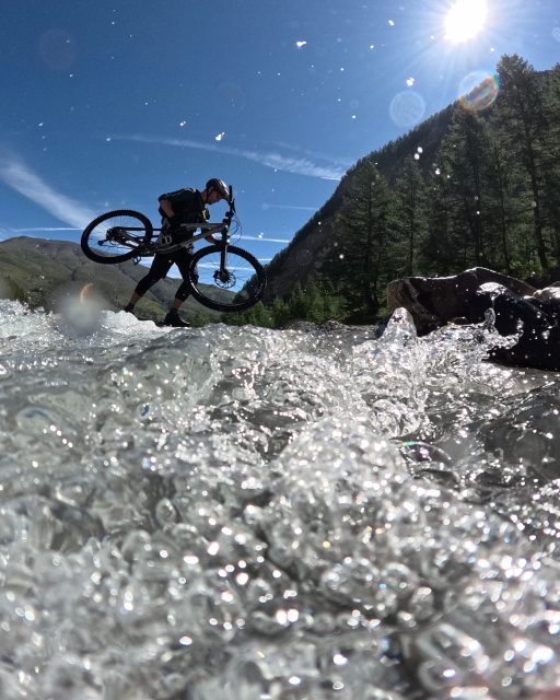 June was 🔥🤩
Guiding, riding, roaming & sharing #somuchmorethanbiking 
#lifeistooshorttorideboringtrails