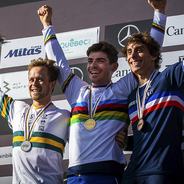 Prouesses azuréennes: Loic Bruni remet ça, et de 4 !