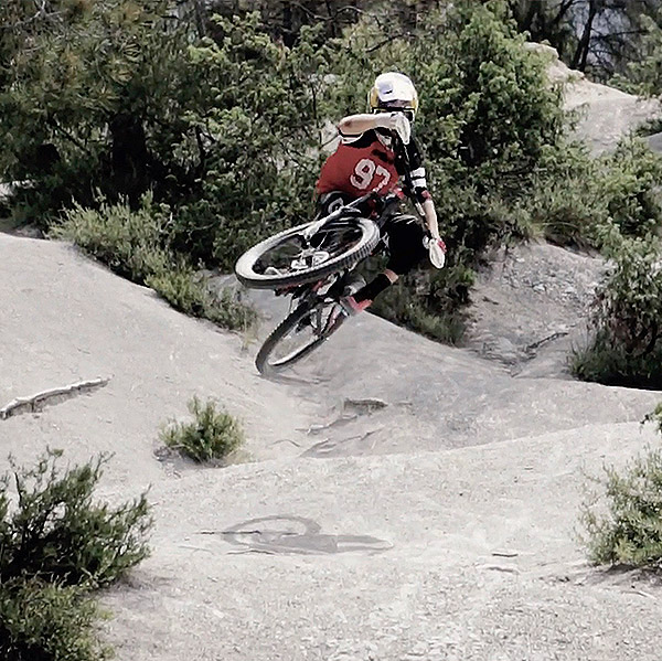 Vidéo: Zapping VTT par Genepi Film Vidéo: Zapping VTT par Genepi Film