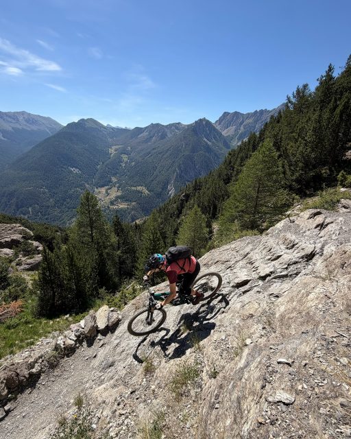 Riding the Alps ⛰️

@1001sentiers is based in the Alpes-Maritimes, the best, denser, all-year, most-varied, untouched, inexhaustible MTB destination on Earth for passionate riders. But I also love going beyond the edges of the Mercantour range to guide you in the Queyras, Ubaye, Piemonte and Liguria, for some epic multi-day adventures…. Thanks the Alps for the great times this summer, it was a blast! Some more exciting trip are coming there during the Indian Summer, and then we’ll fully ride the one and only 06 all winter 🤙

#1001sentiers #lifeistooshorttorideboringtrails