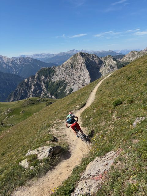 Fun with a view 

Tour du Queyras #1001sentiers 
#lifeistooshorttorideboringtrails 

Lost in Les Alpes

Tour du Queyras #1001sentiers 
#lifeistooshorttorideboringtrails 

How scenic do you like your uphill?

Tour du Queyras #1001sentiers 
#lifeistooshorttorideboringtrails 

Hard to keep focus with such a surrounding!

Tour du Queyras #1001sentiers 
#lifeistooshorttorideboringtrails 

Local trails, local food

Tour du Queyras #1001sentiers 
#lifeistooshorttorideboringtrails 

Queyras Badass

Tour du Queyras #1001sentiers 
#lifeistooshorttorideboringtrails 

Sous le charme de ces hameaux alpins 

Tour du Queyras #1001sentiers 
#lifeistooshorttorideboringtrails 

Sometimes you need to worth your downhill

Tour du Queyras #1001sentiers 
#lifeistooshorttorideboringtrails 

Pause fraicheur, mieux que sur la coupe du monde de foot

Tour du Queyras #1001sentiers 
#lifeistooshorttorideboringtrails 

Your guide in action

Tour du Queyras #1001sentiers 
#lifeistooshorttorideboringtrails 

Merci les gars pour ces 3 jours d’épopée fantastiques 

Tour du Queyras #1001sentiers 
#lifeistooshorttorideboringtrails 

Right tools for the job

Tour du Queyras #1001sentiers 
#lifeistooshorttorideboringtrails